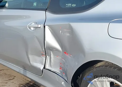 2012 Hyundai Genesis 2.0T z USA, uszkodzony, nr VIN KMHHT6KD8CU077883